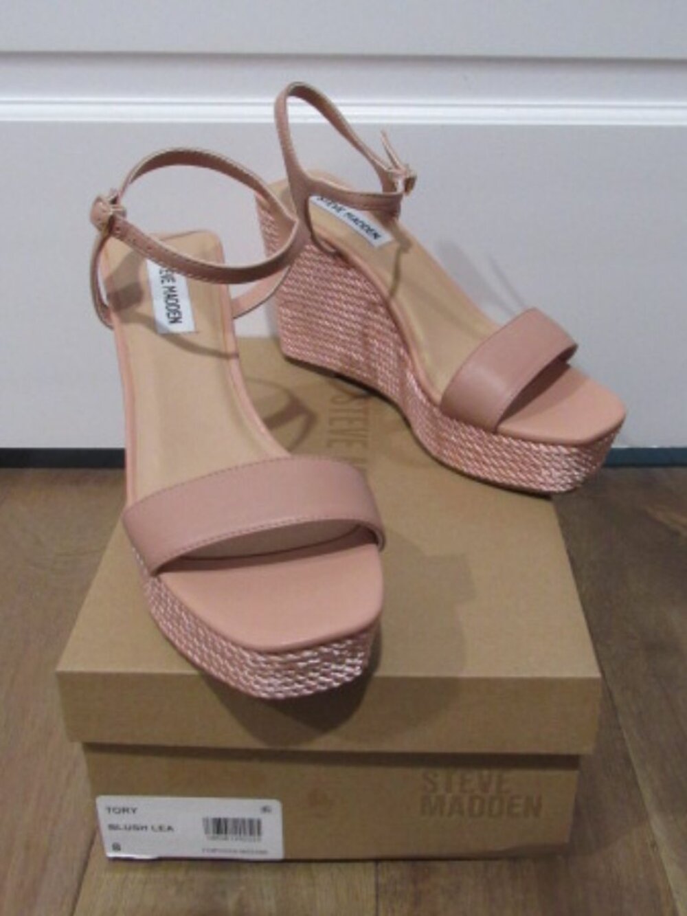 Steve Madden Tory Twist Blush Lea Leather Wedge Sandals Size 8 NIB